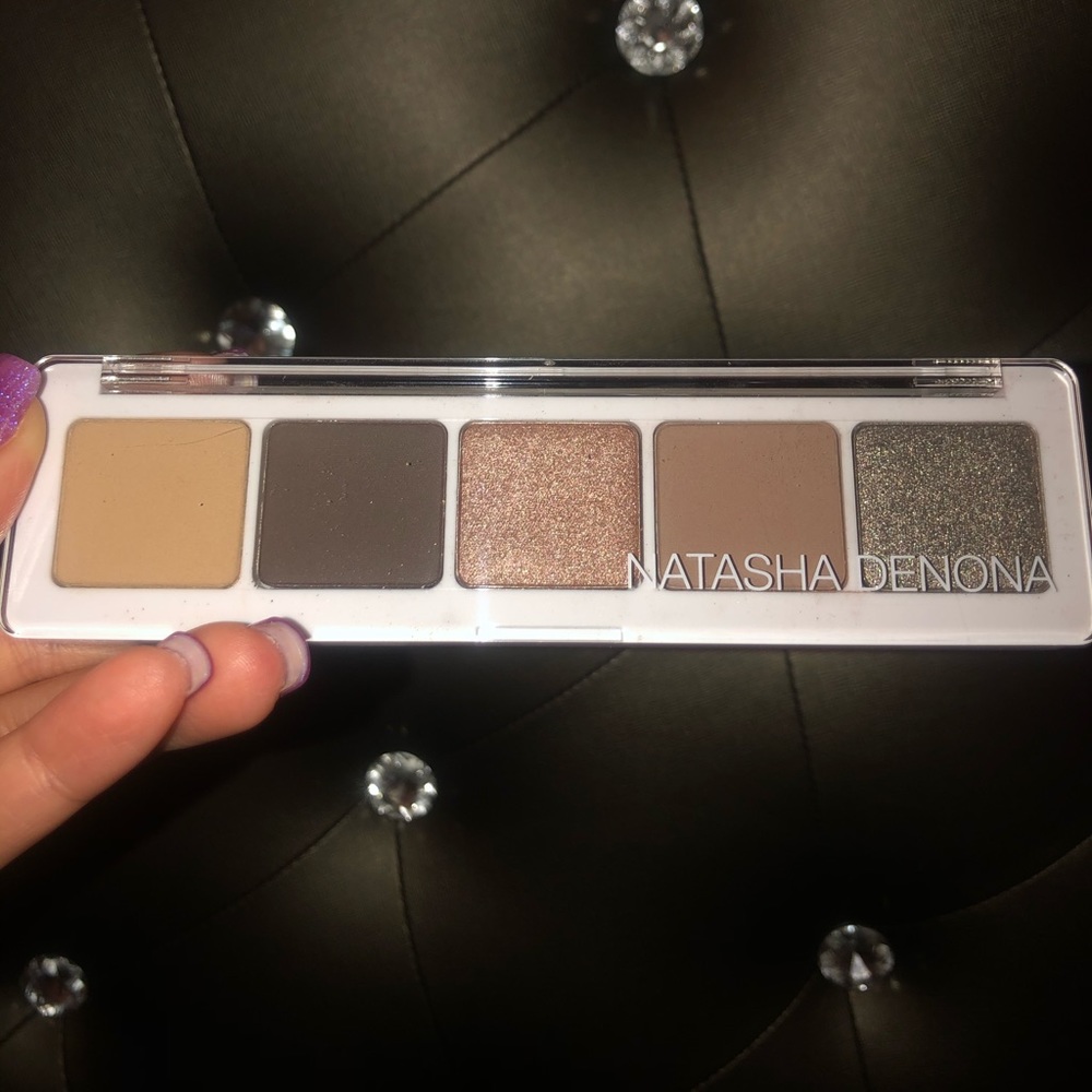 Eyeshadow